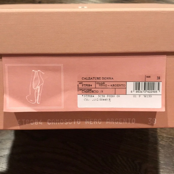 100% Authentic Miu Miu black suede size 38 boot. - Picture 3 of 5